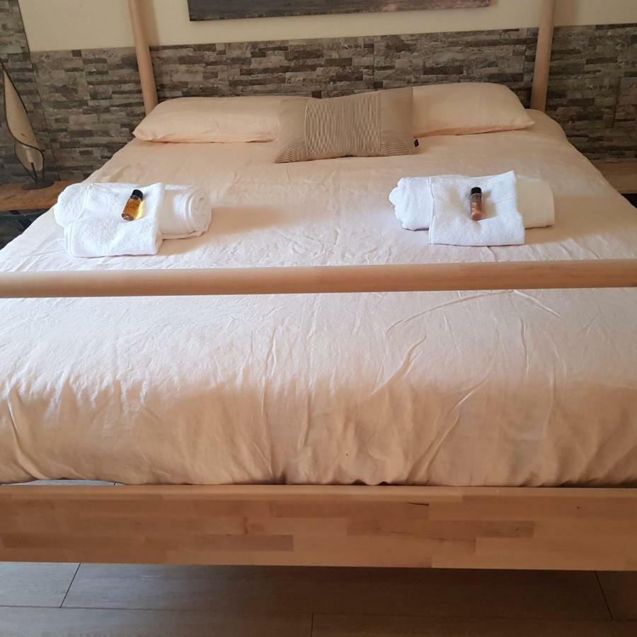 Incantevole villa con vista mozzafiato Cefalù Esterno foto